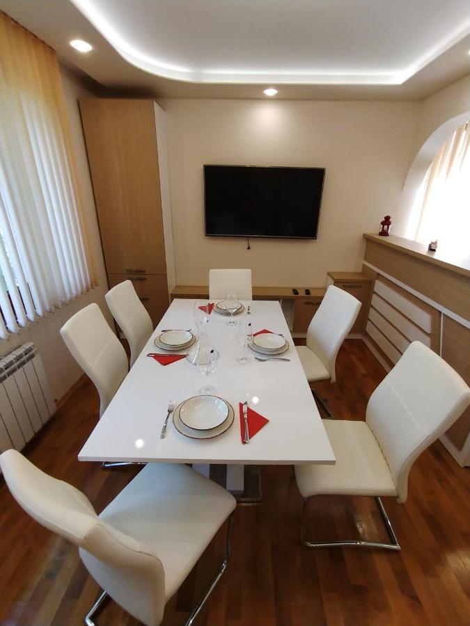Апартамент Лукс Царевец-Център Veliko Tarnovo Kültér fotó